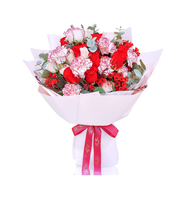 鲜花花束 - 红玫瑰和康乃馨